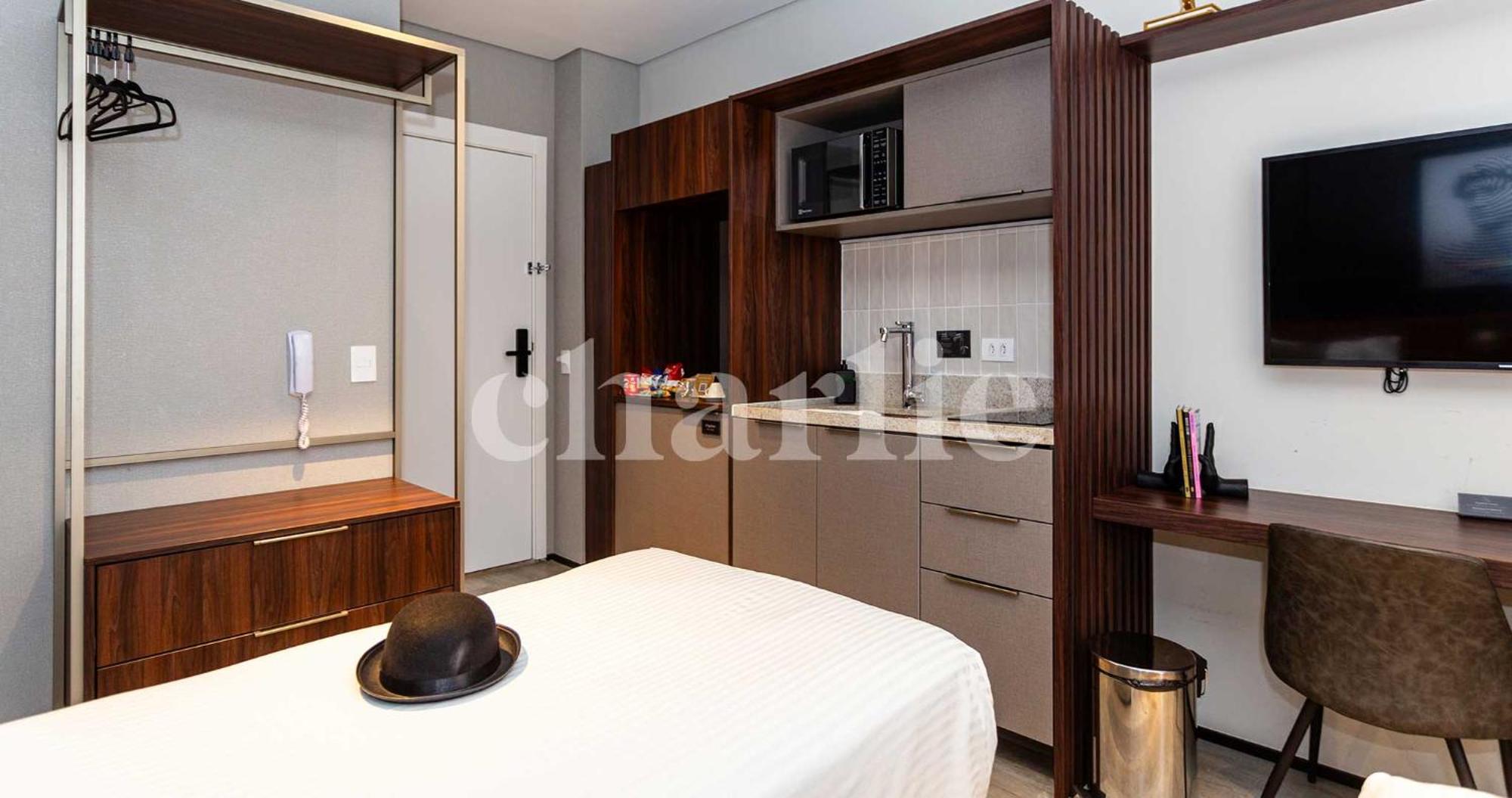Hotel Iconyc Charlie Ibirapuera 4*